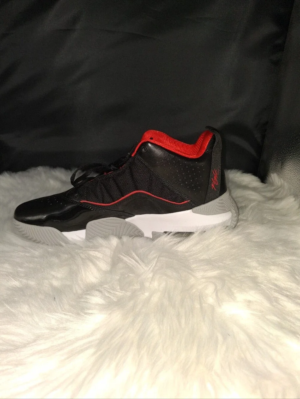 Jordan Stay LoyalMid-Top Sneakers
